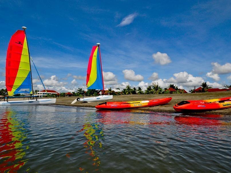 Anhawan Beach Resort Oton ภายนอก รูปภาพ
