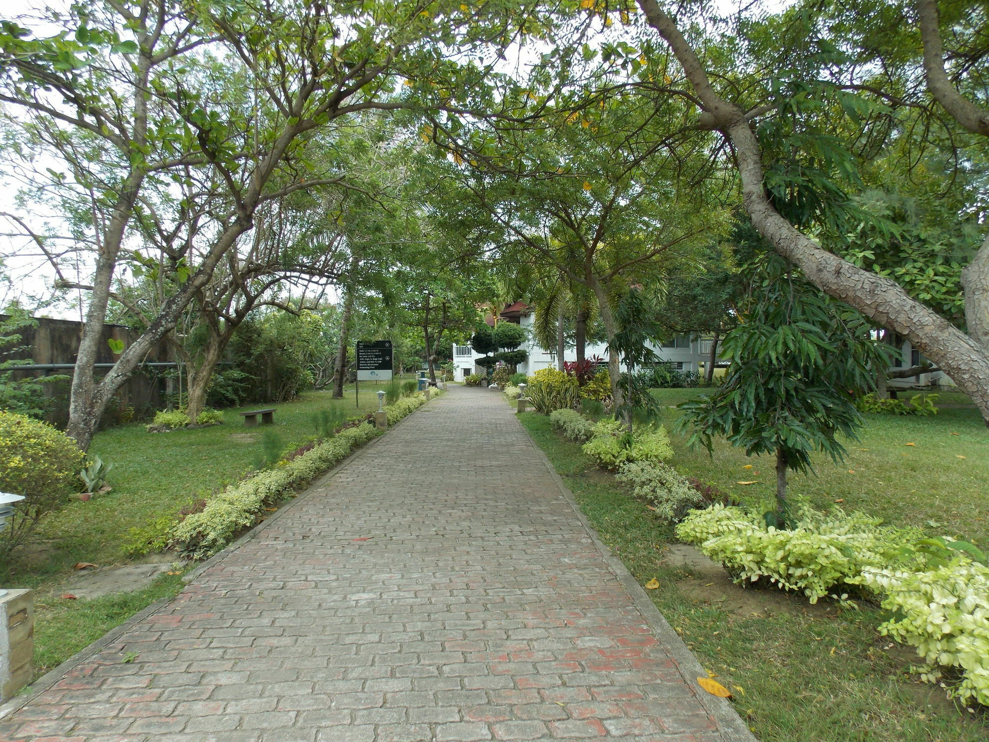 Anhawan Beach Resort Oton ภายนอก รูปภาพ